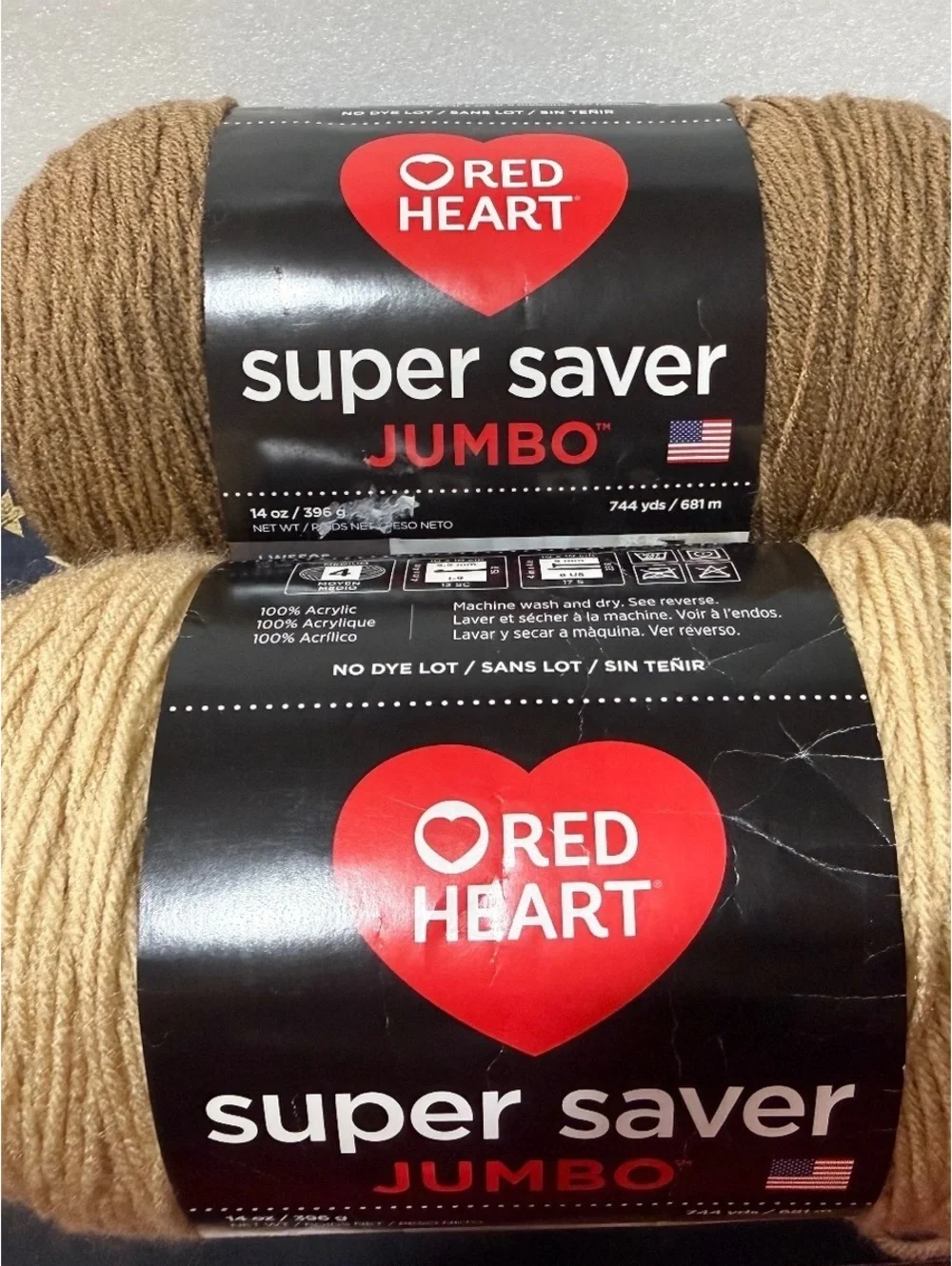 Red Heart Super Saver Jumbo Yarn Lot 2 Skeins Cafe Latte Buff 14 oz Acrylic